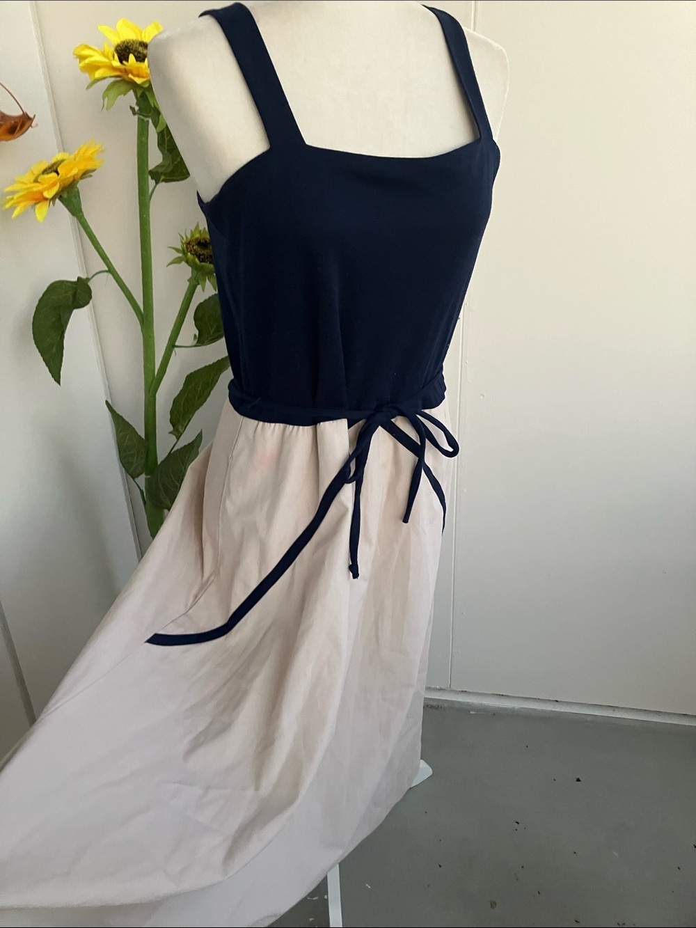 Vintage 70s 80s Navy & White Fit & Flare Sleeveless Midi Dress